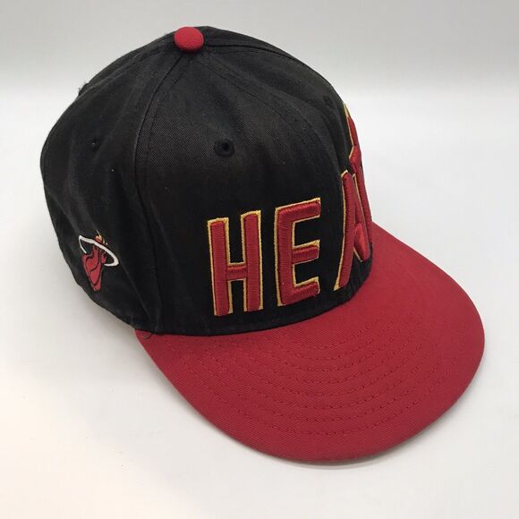 Miami Heat NBA Ball Cap 9Fifty Hardwood Classics 3D Logo  Black Red SnapBack Hat - Picture 2 of 13